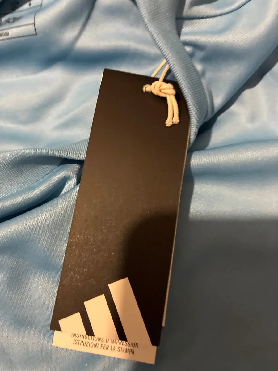 Adidas top - Image 3