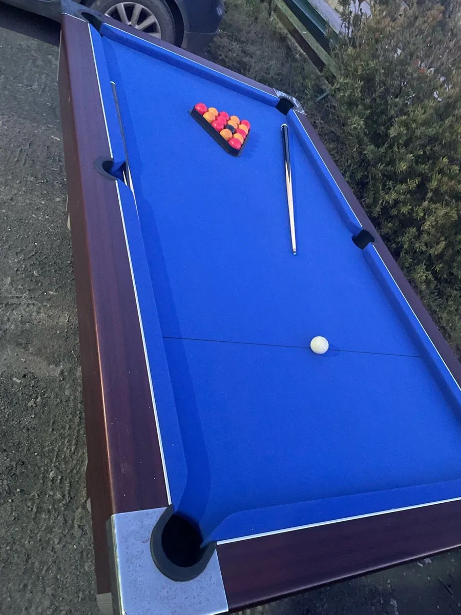 Pool table - Image 2