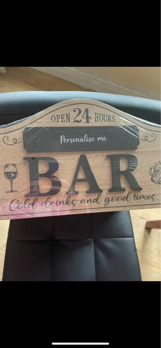 Bar pictures & beer mat & rotating light - Image 4