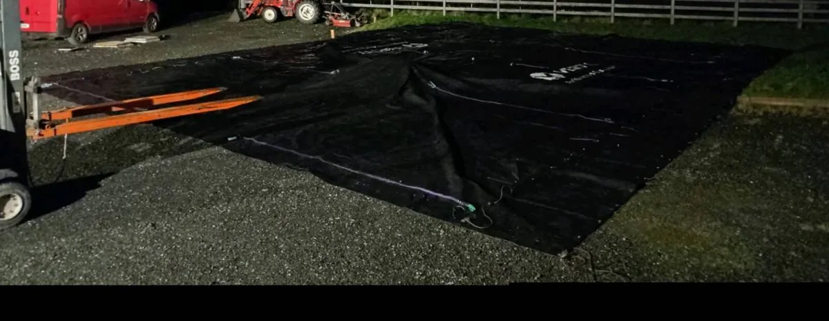 Extra large Tarpaulin - Image 1