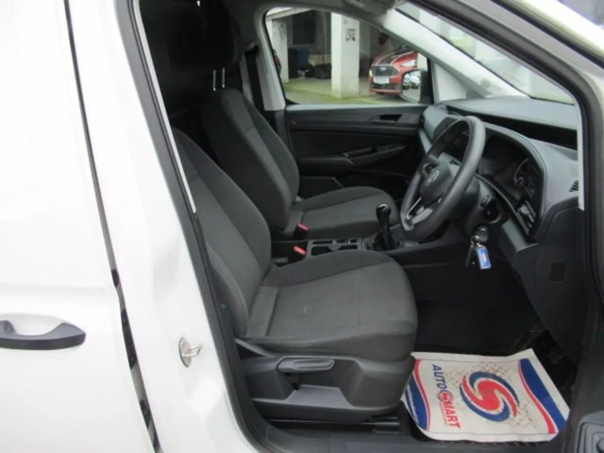2.0 TDI C20 Commerce Panel Van 6dr Diesel Manual L - Image 3