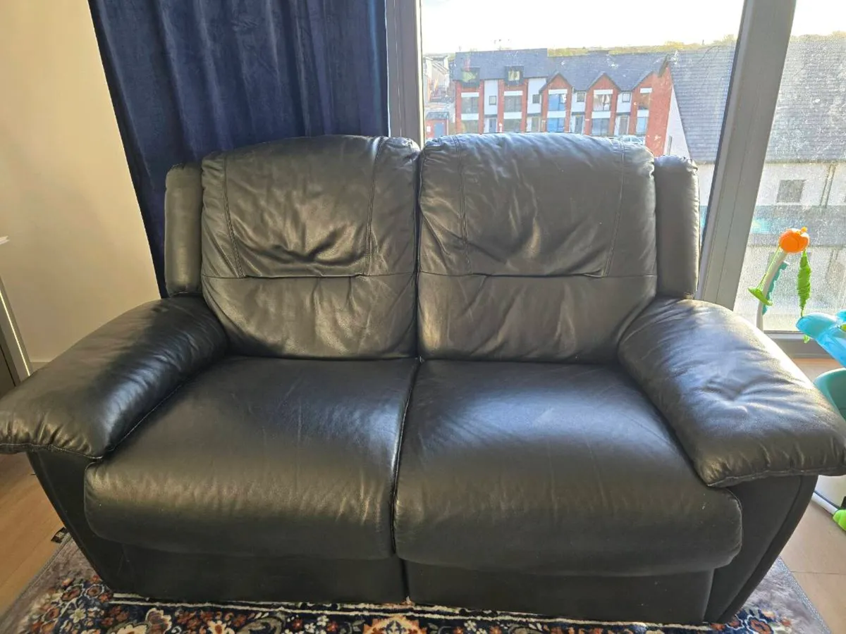 2 seater recliner - Image 2