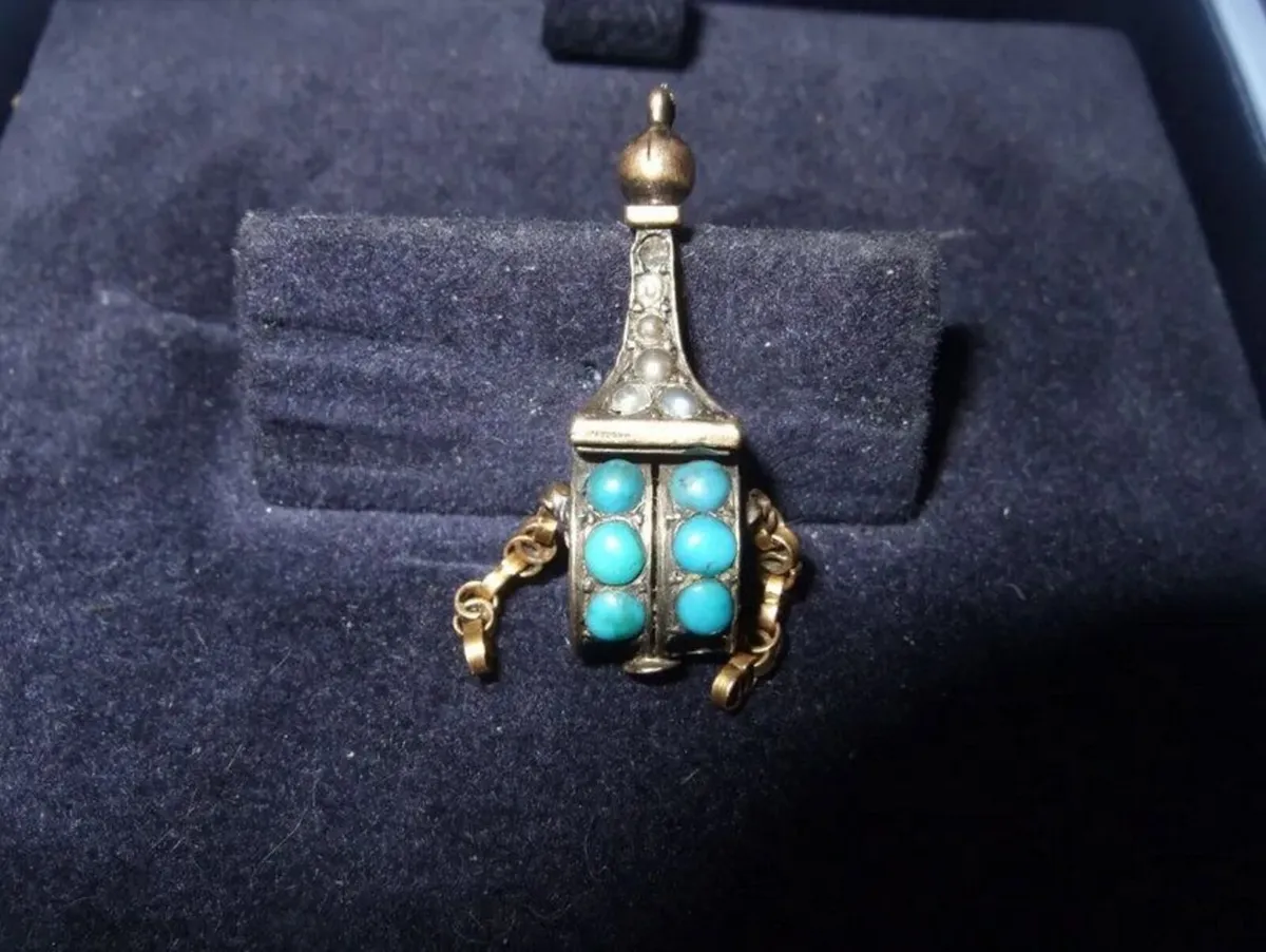 Vintage Hallmarked 9ct Gold 'Tibetan Prayer Wheel' - Image 2