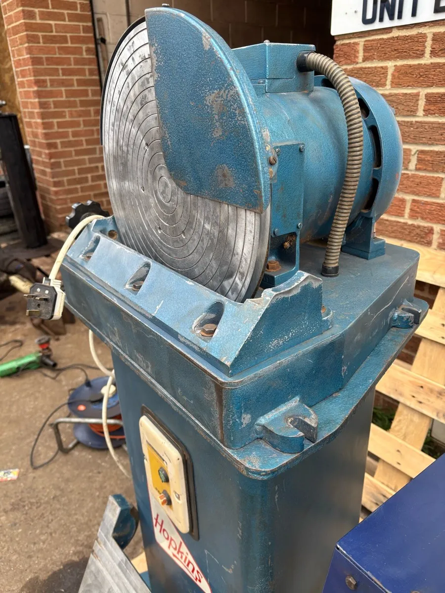 Large disc sander & wet stone machine 240 v - Image 3