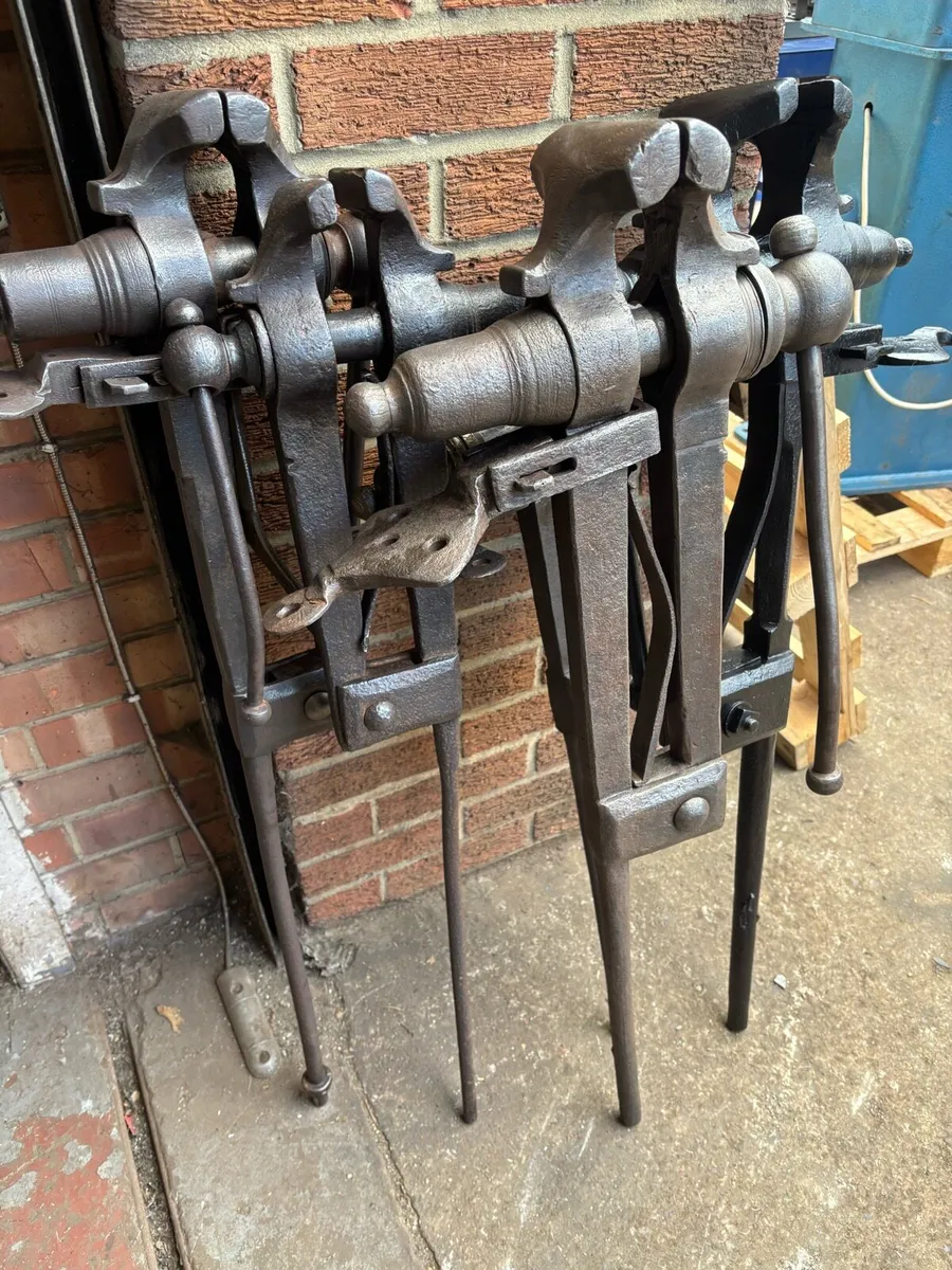 British leg vices stamped named - Image 1