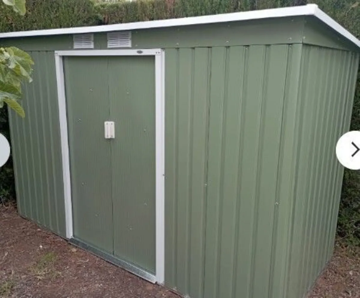 9ft x 4ft Metal Shed Green - Image 1