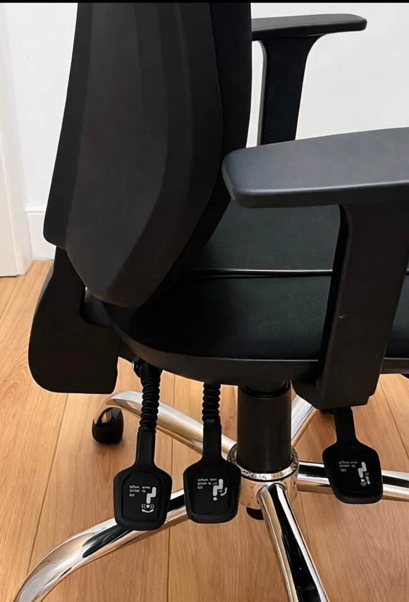 Office chair - Image 4