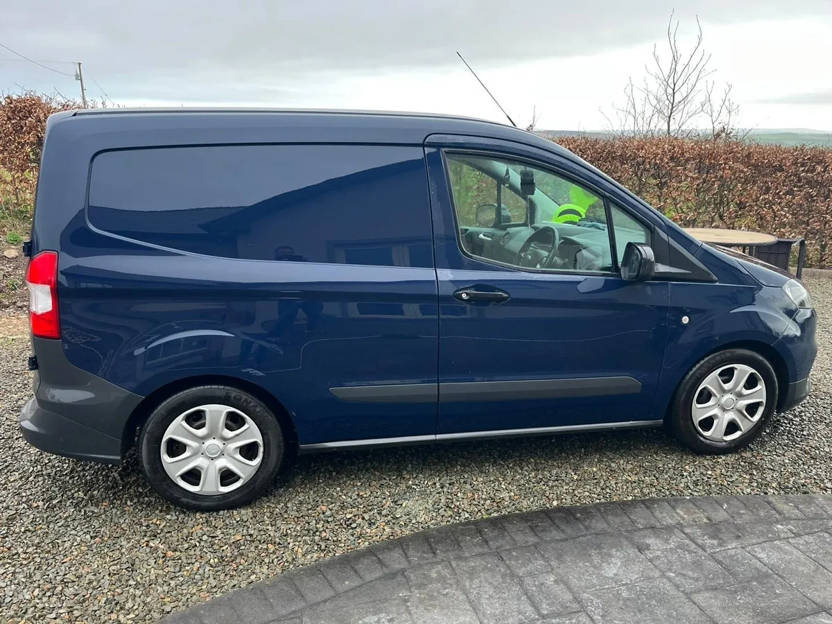 Ford Transit Connect 2021 - Image 4