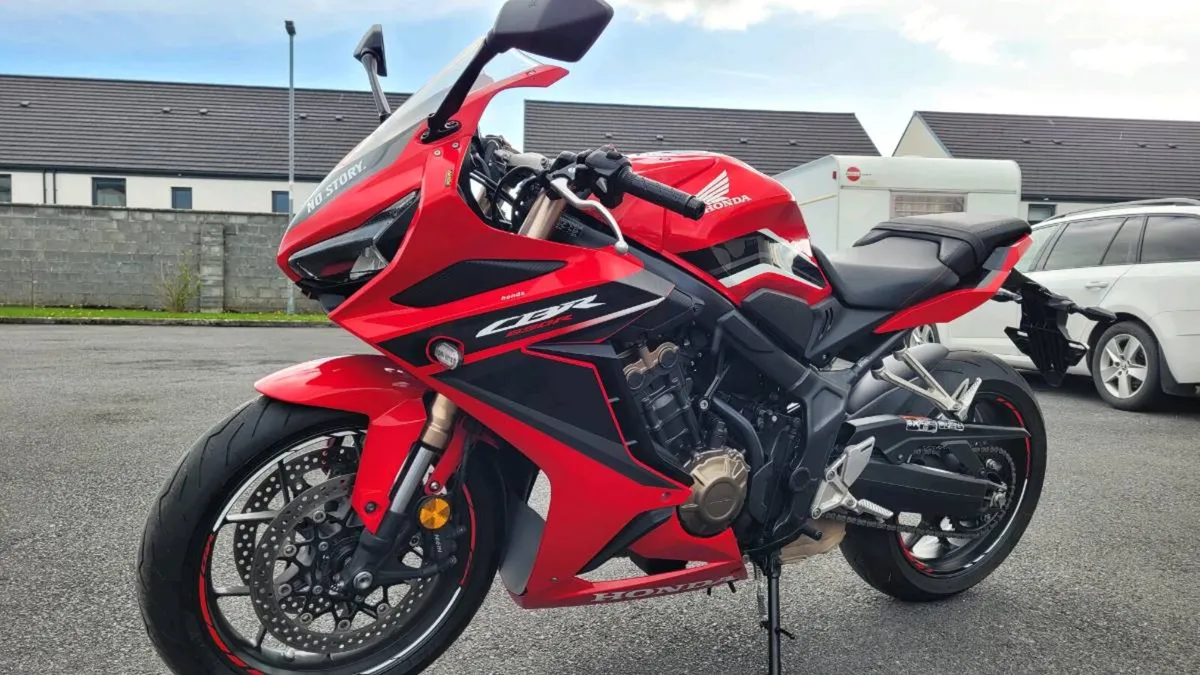 Honda cbr650r - Image 1