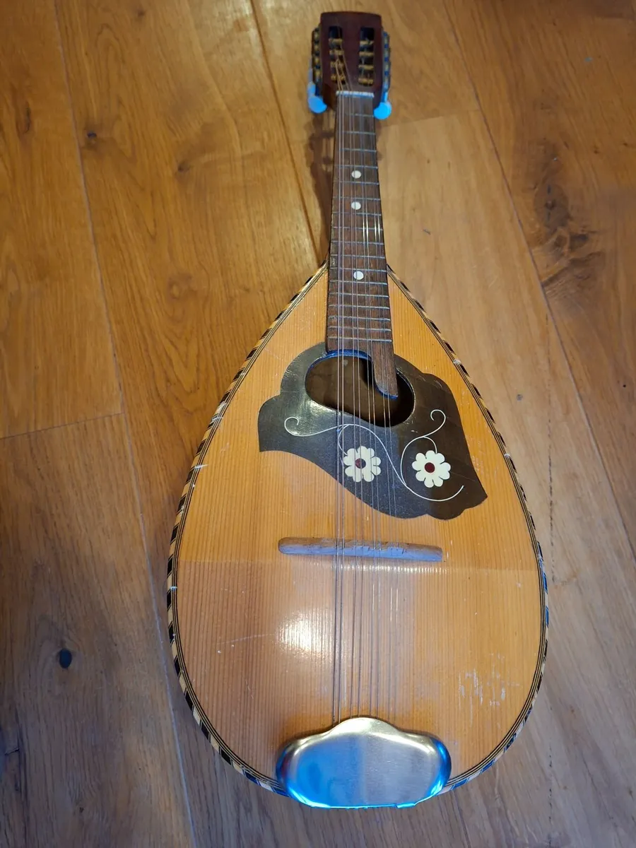 Mandolin - Image 1