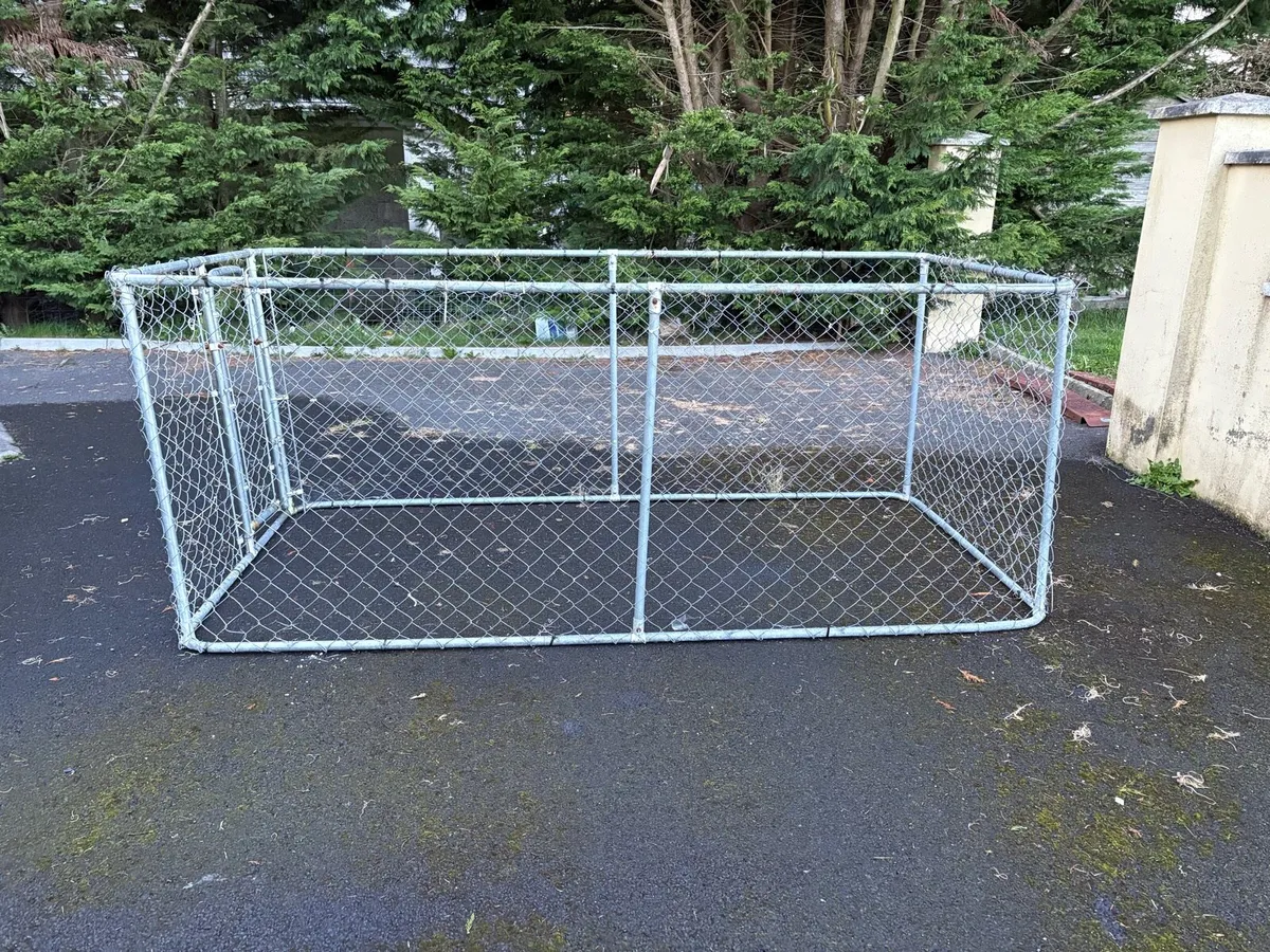 Large Dog Kennel - Image 1
