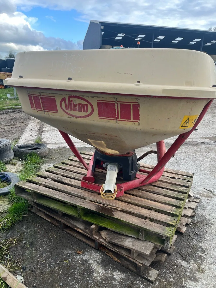 1 ton vicon spreader for sale - Image 3