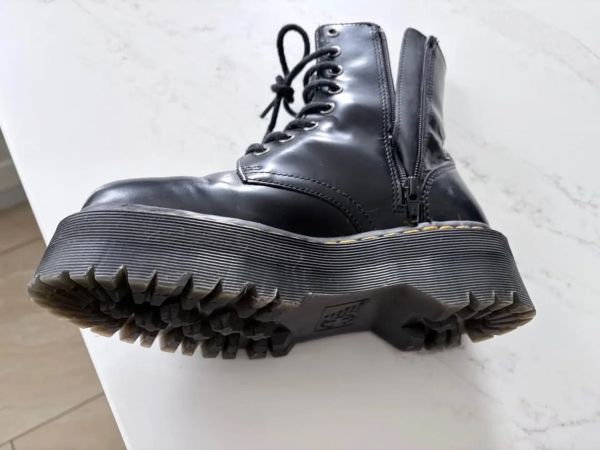 Boots - Image 3