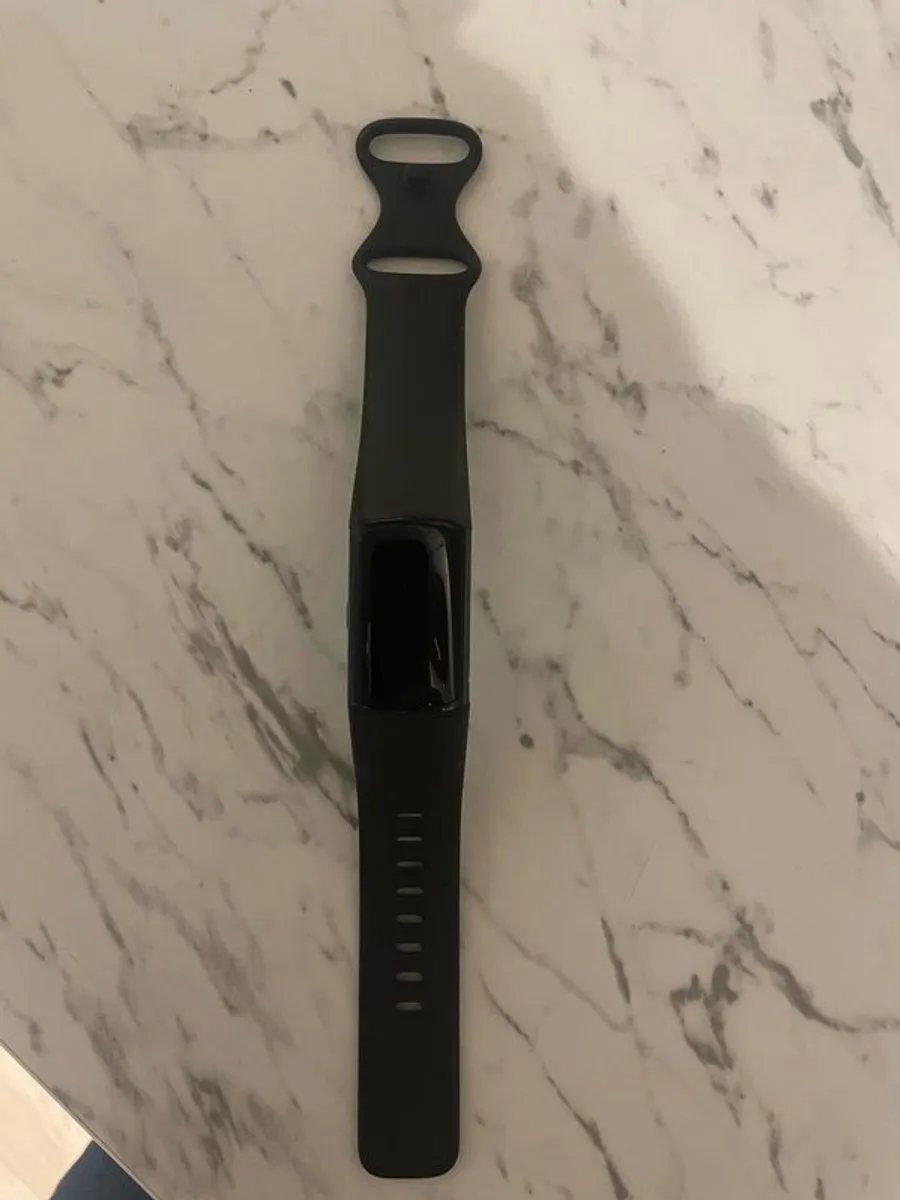 fitbit charge 6 (new without package) - Image 1