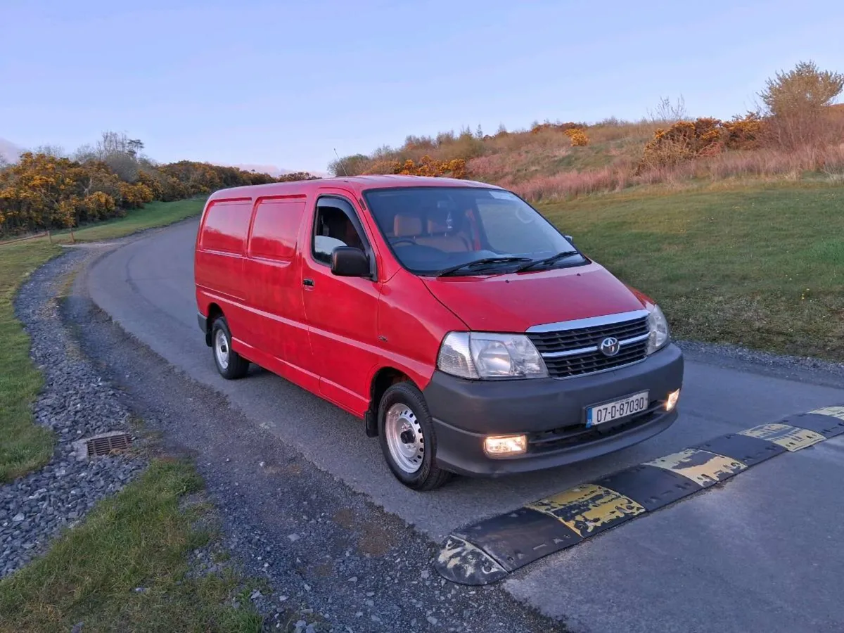 €6000 2007 hiace fresh cvrt low km €6000 - Image 2