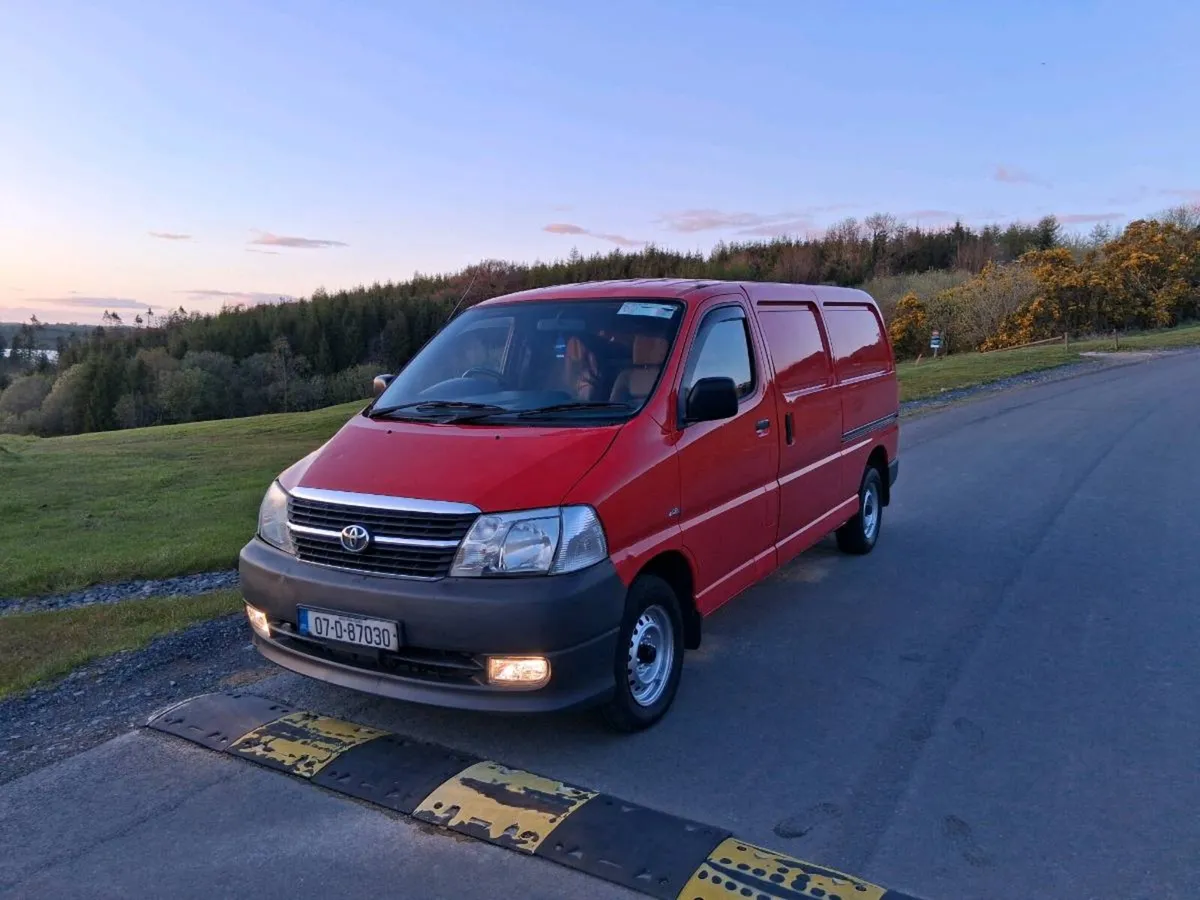 €6000 2007 hiace fresh cvrt low km €6000 - Image 1