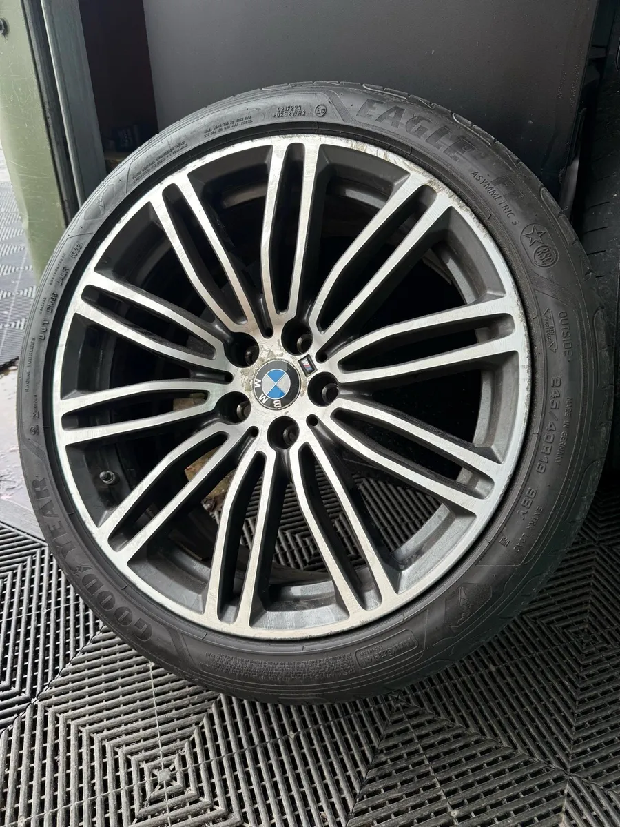 BMW 664M 19" alloy wheels - Image 1