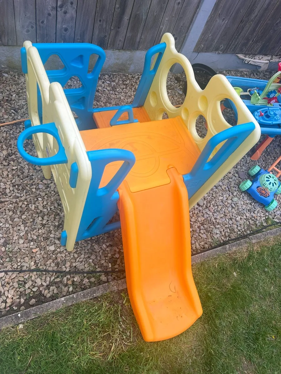 Toddler outdoor slide - Image 1