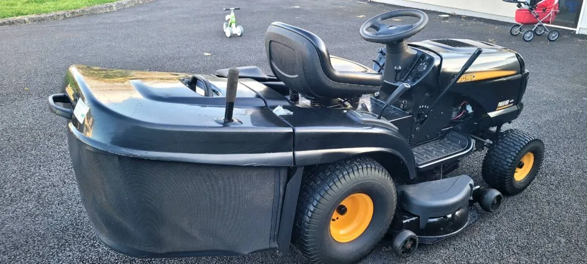 Partner(Husqvarna) ride on Lawnmower - Image 4