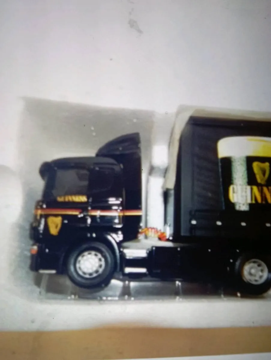 CORGI SCANIA  GUINNESS 1-50 SCALE DIE--CAST - Image 3