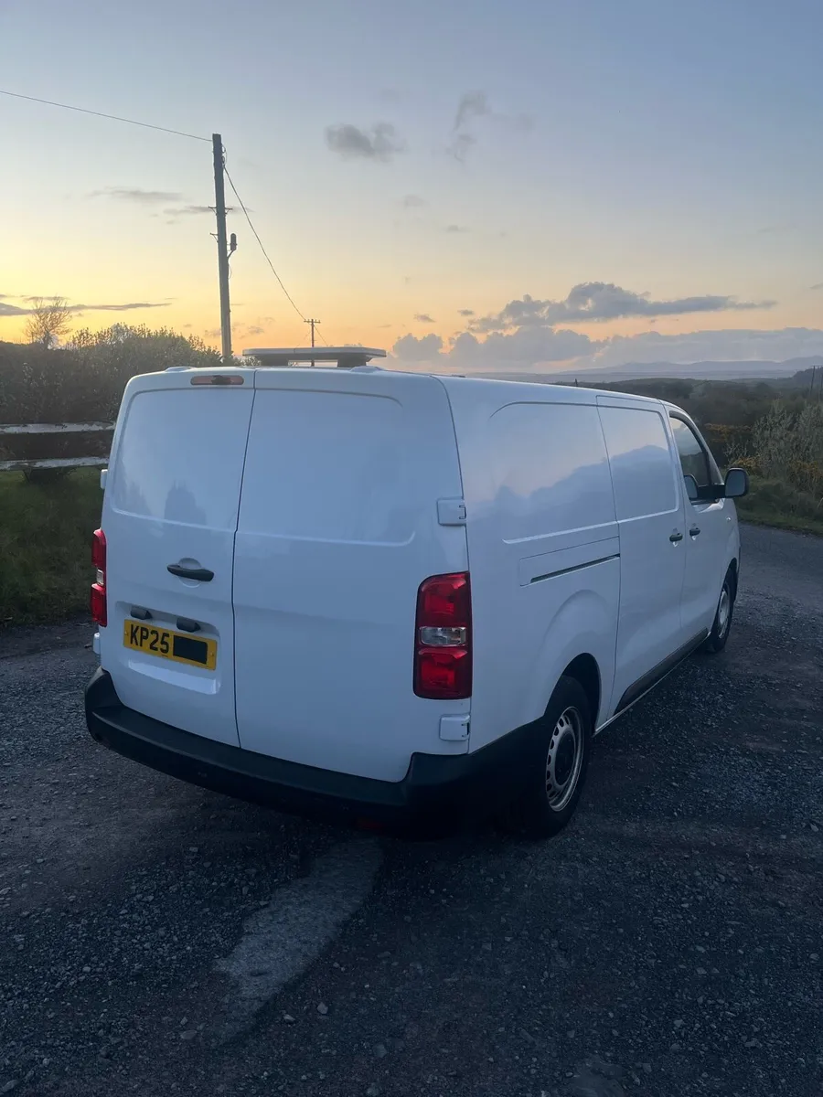 2025 Citroen dispatch no vat - Image 2