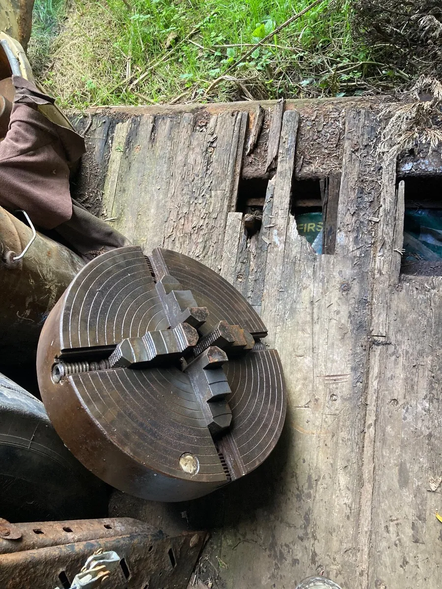 4 jaw Colchester mastiff. Harrison m550 - Image 1