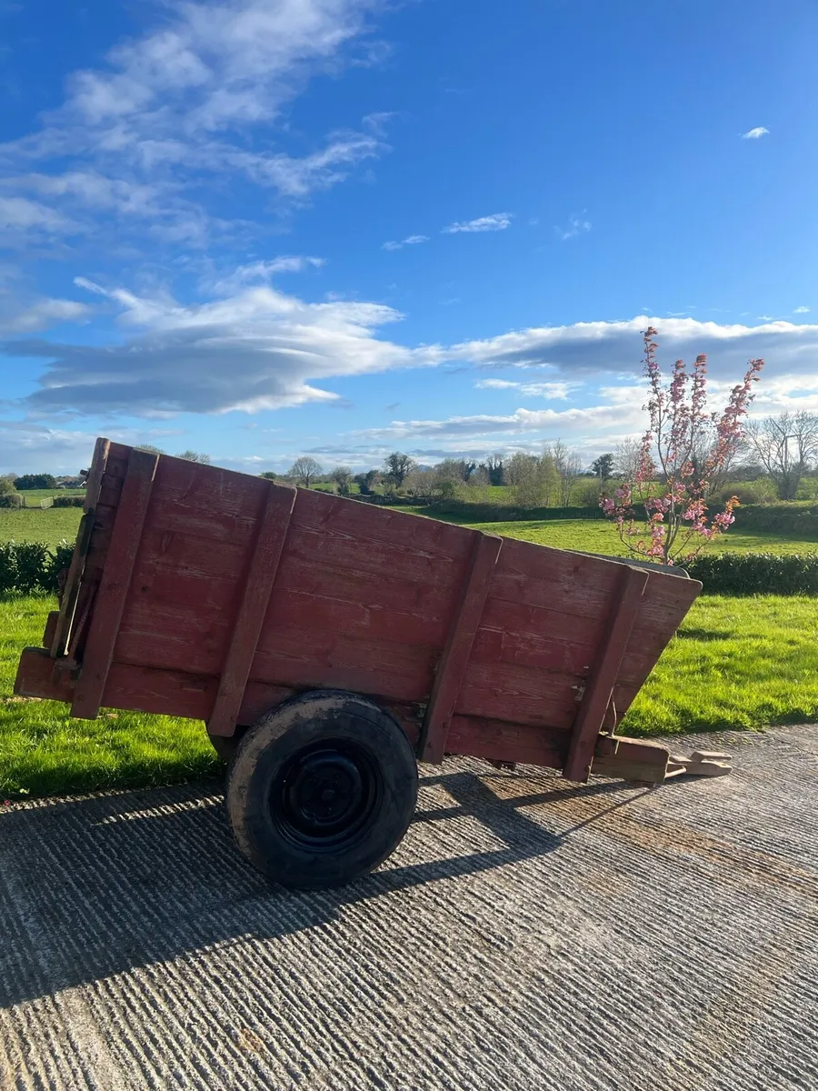 Vintage tractor trailer - Image 1