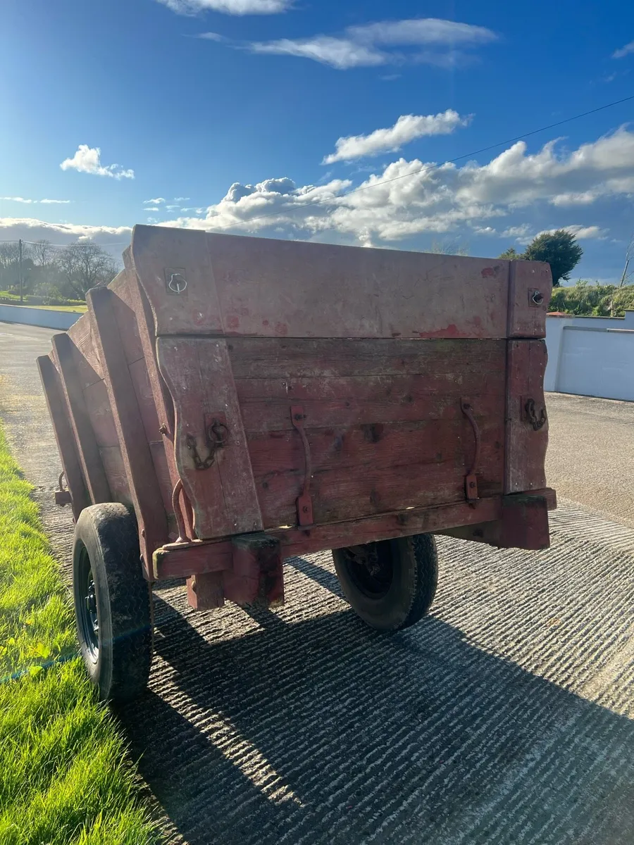 Vintage tractor trailer - Image 2
