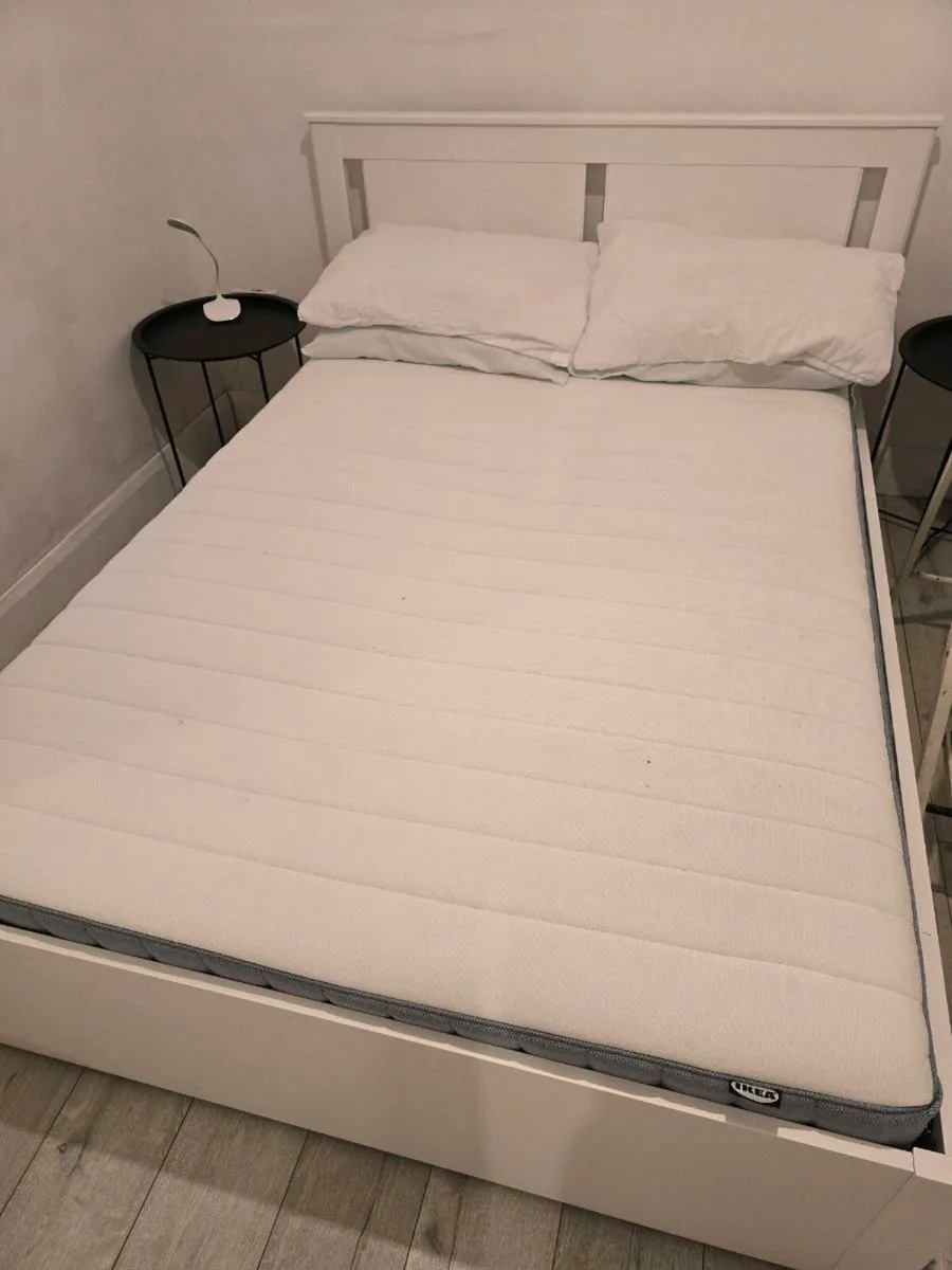 Double bed and mattress - Image 2