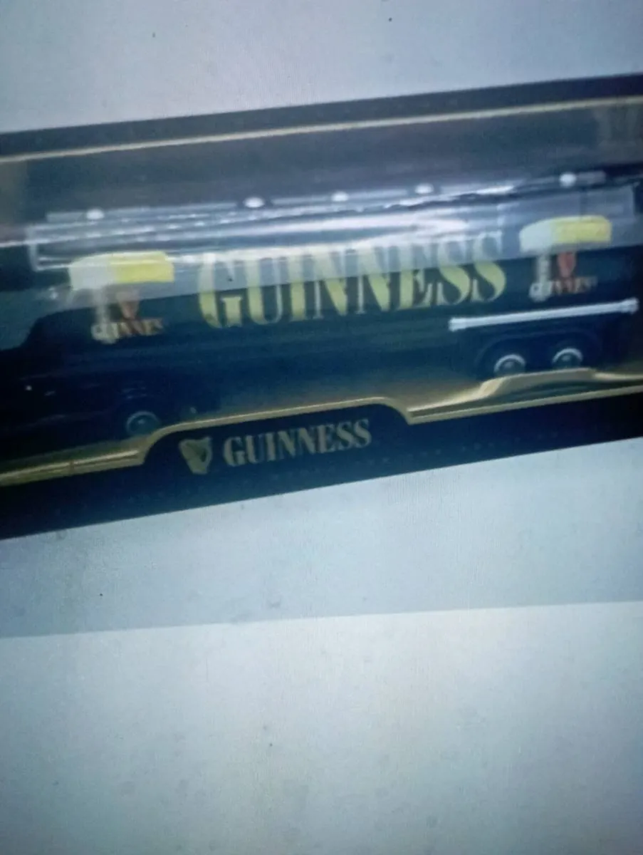 CORGIS GUINNIES  DIE - CAST MODLE.F12 TANKER - Image 1