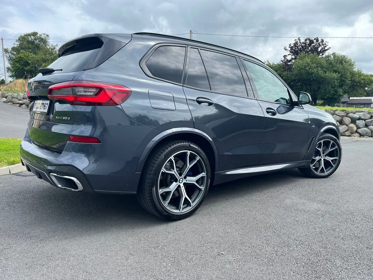 BMW X5  N1 Crewcab - Image 2