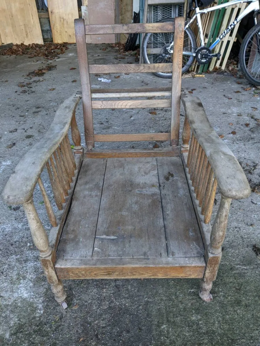 Nursing chair - Image 2