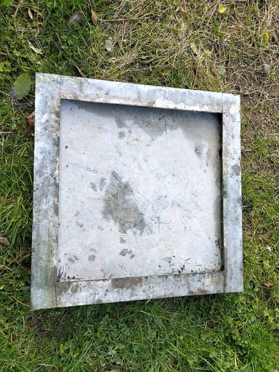 Manhole covers- recess type- high quality- Heavy - Image 2