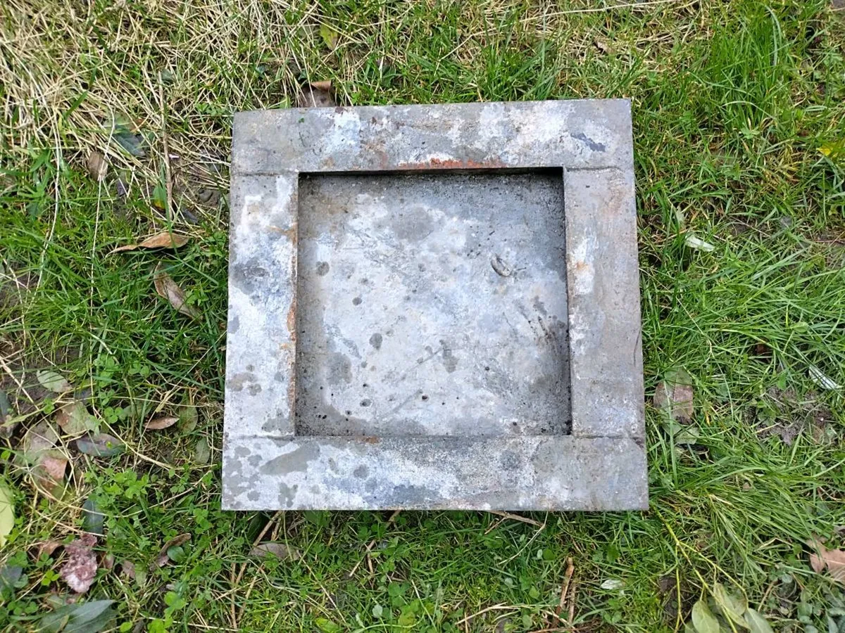 Manhole covers- recess type- high quality- Heavy - Image 2