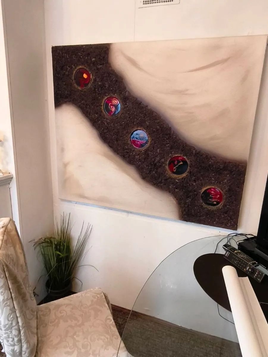 4 ft by 4 ft canvas picture like new heavy 35 - Image 1