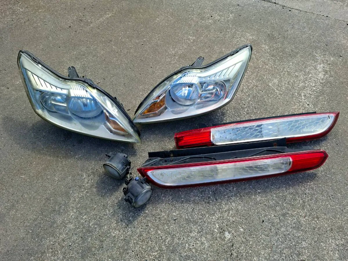 Ford focus lights