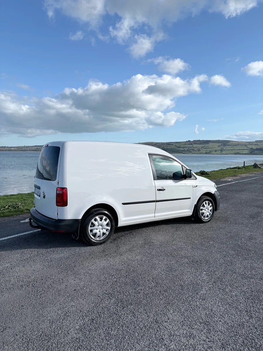 Volkswagen Caddy 2.0tdi 2019 - Image 2