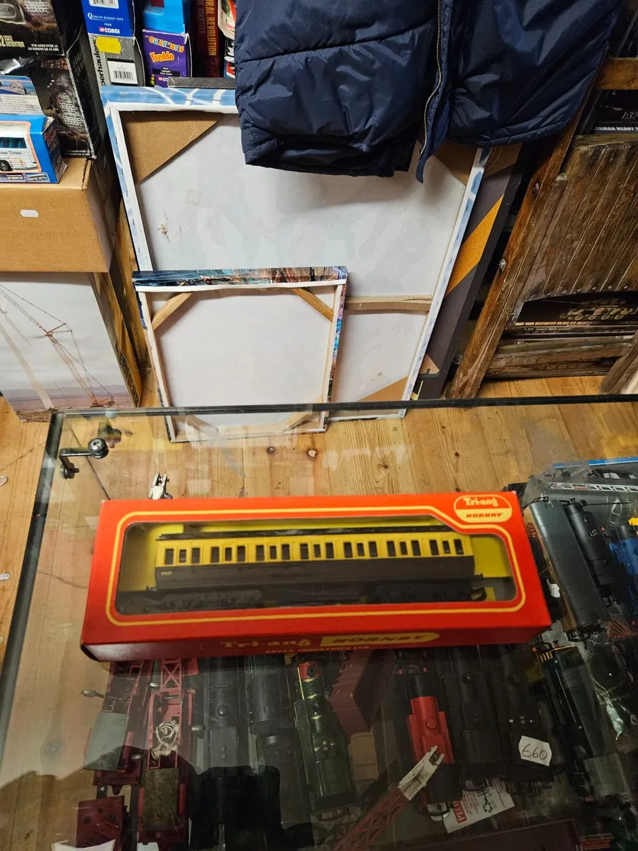 Hornby OO Gauge Carraige