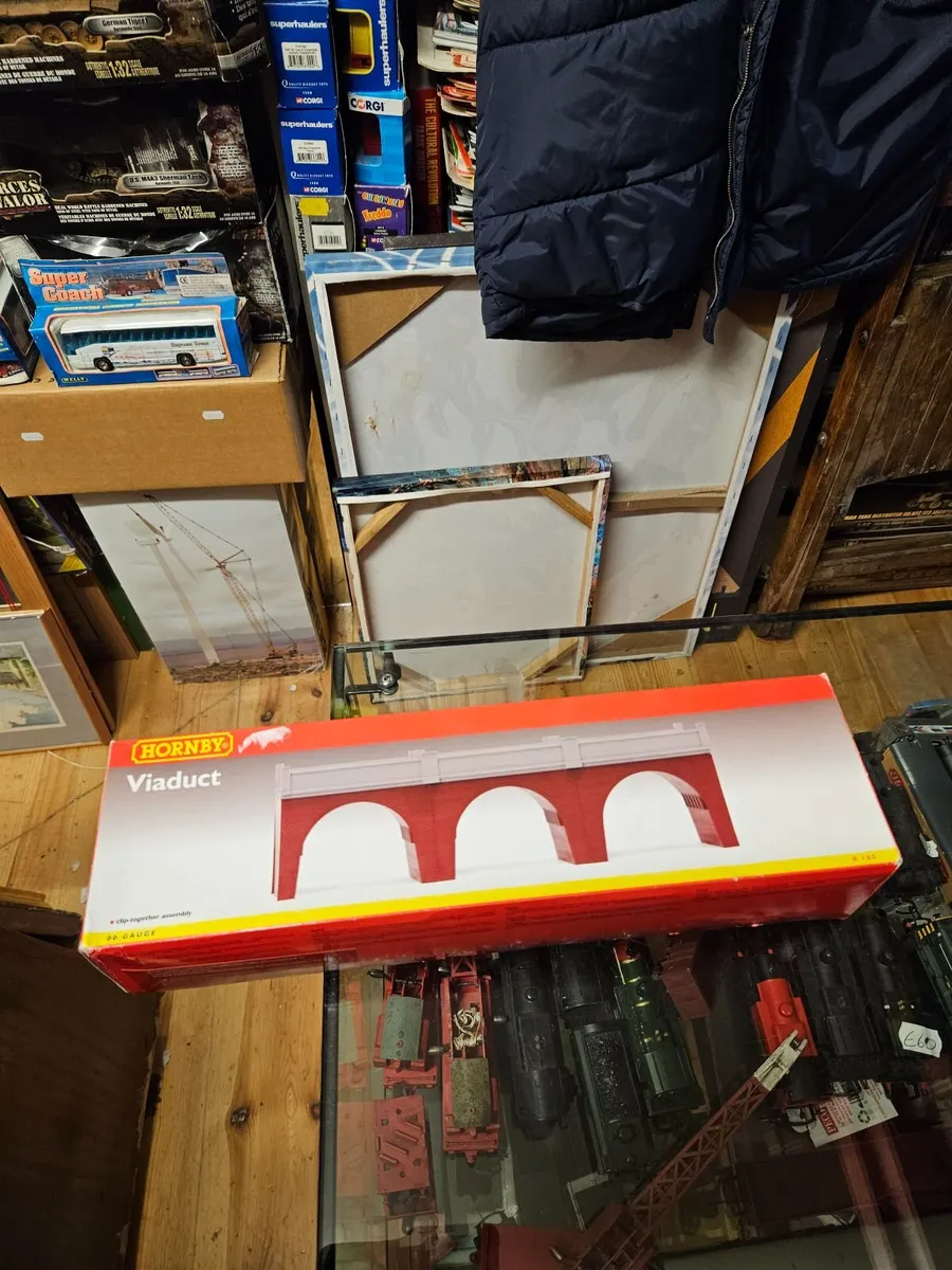 Hornby OO Gauge Bridge Viaduct - Image 1