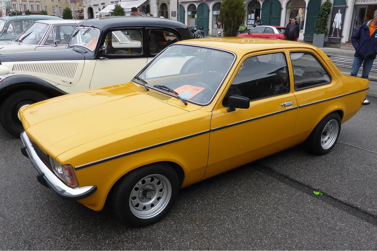 Wanted: VW Oval Beetle/Opel Kadett - Image 1