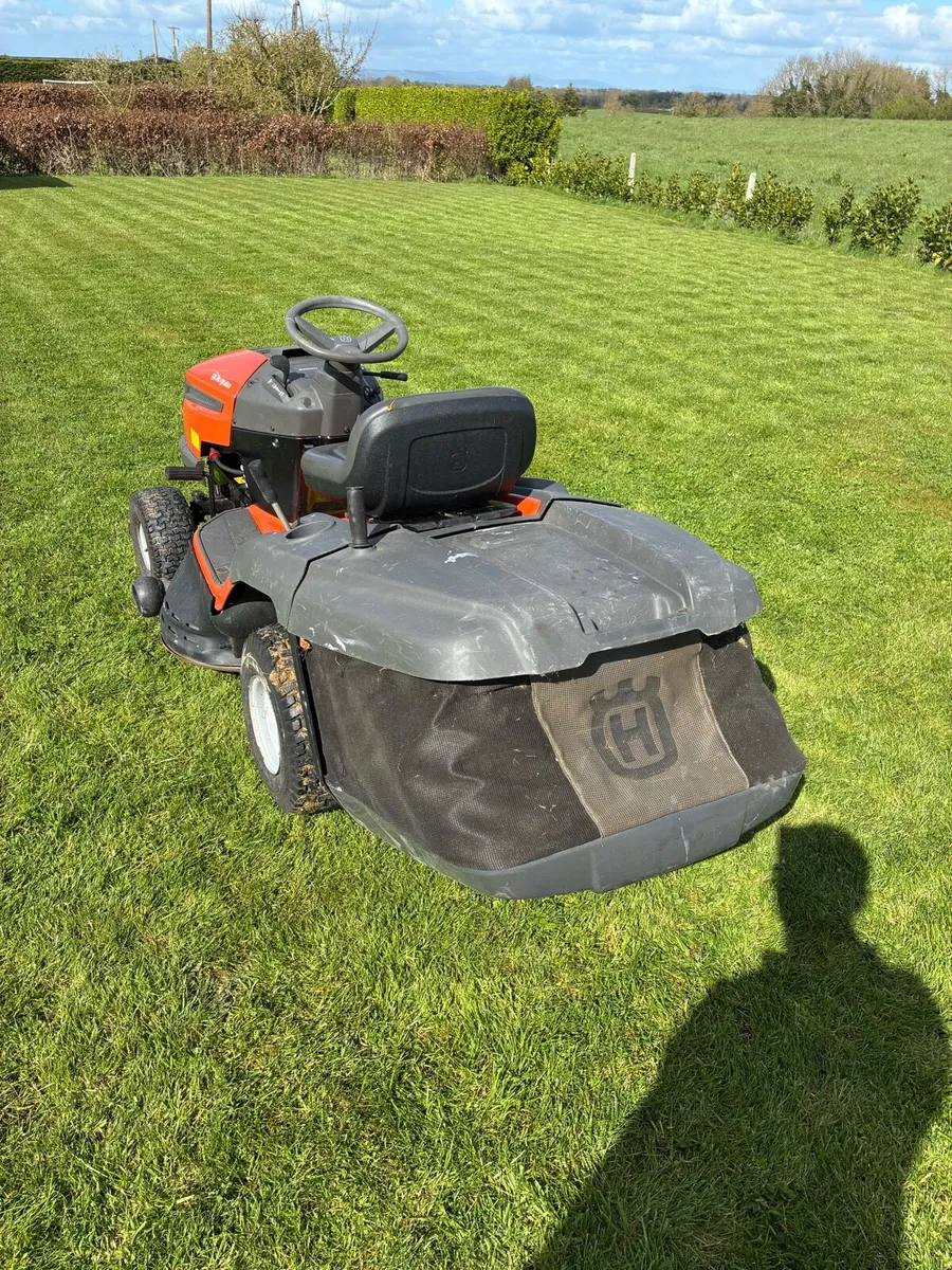 Husqvarna TC38 Ride on Mower - Image 4