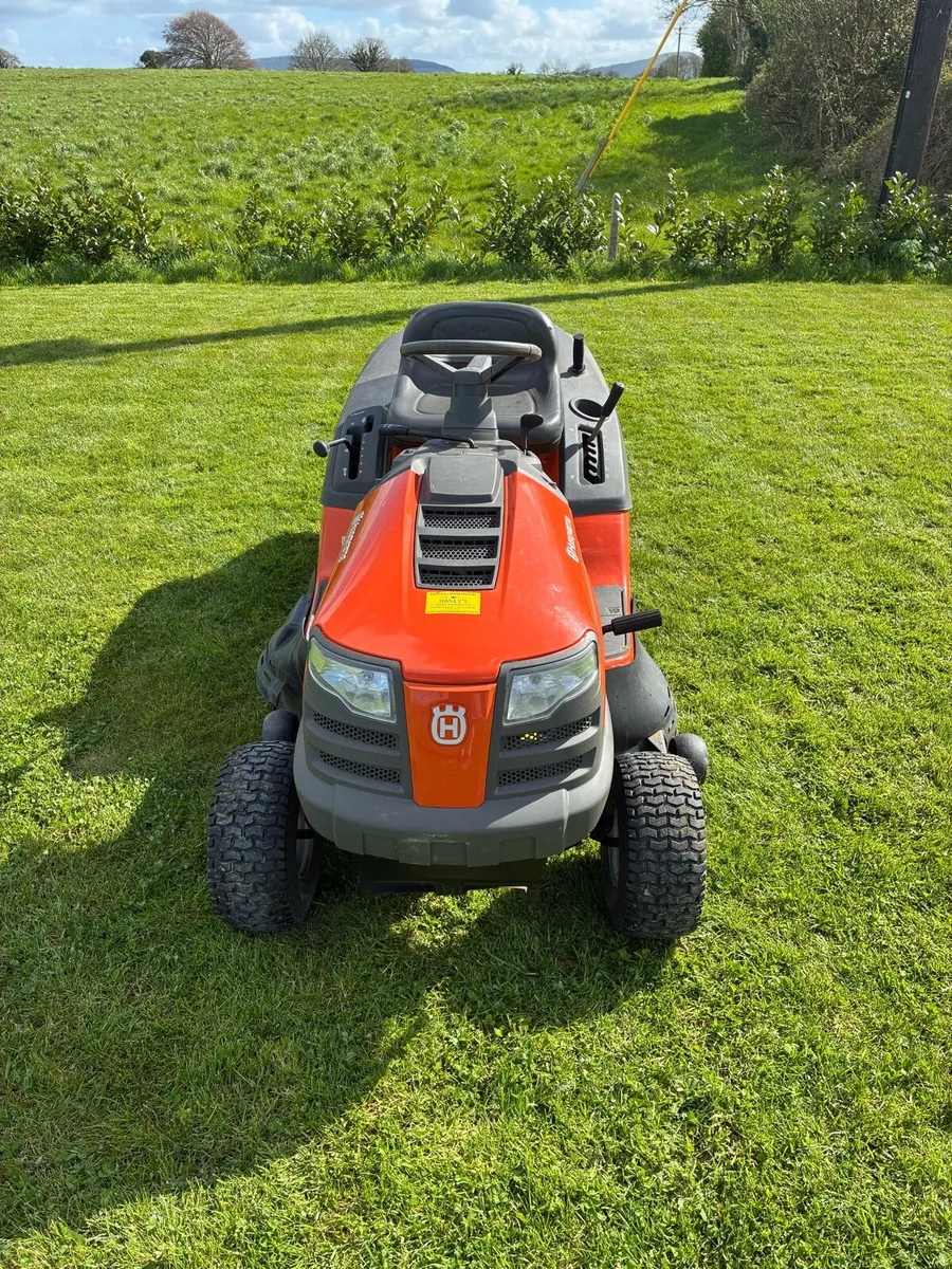 Husqvarna TC38 Ride on Mower - Image 2