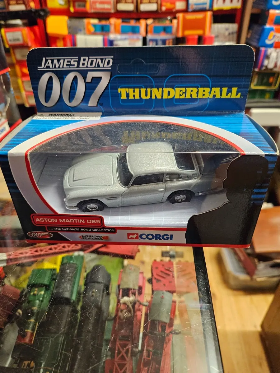 Corgi James Bond Aston Martin DB5