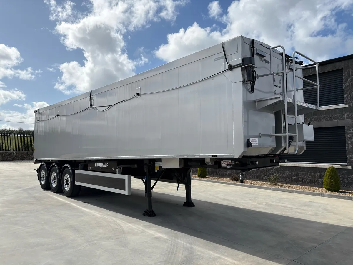 Fruehauf 72 Cubic Yard - Image 2