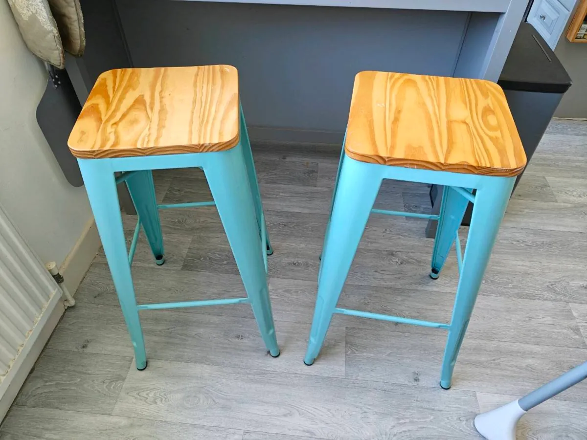 Bar stools - Image 1