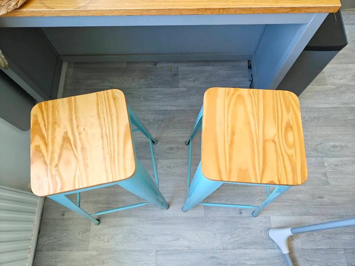 Bar stools - Image 3