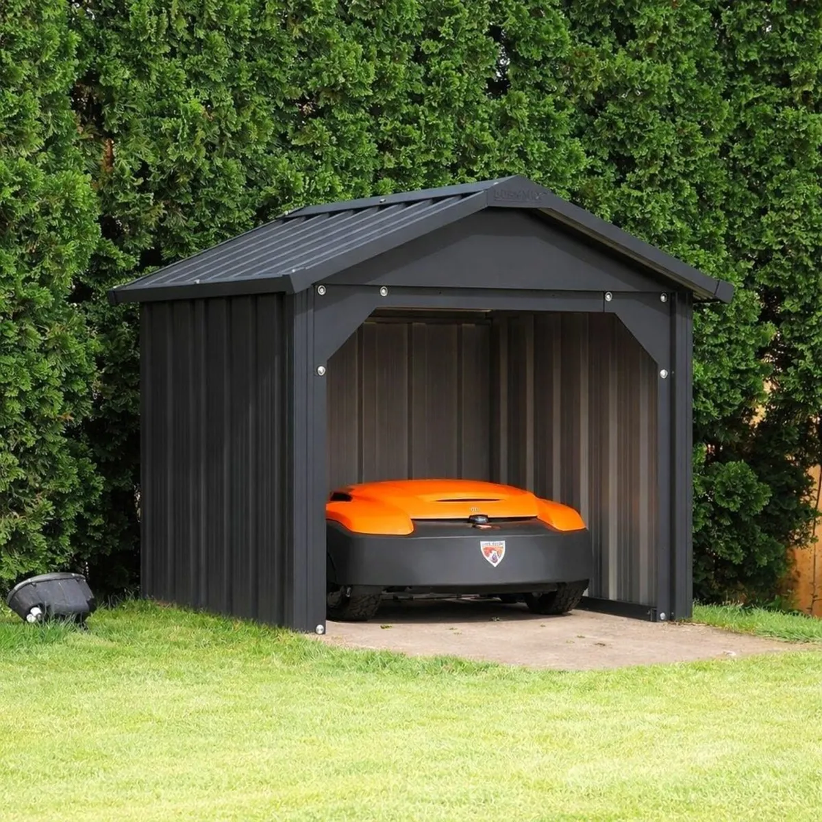 🤖 Coola Robotic Lawn Mower Garage – All-Weather - Image 1