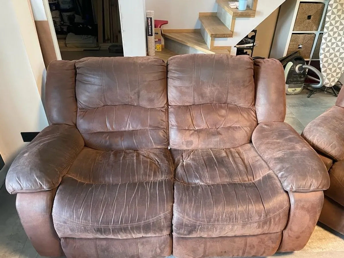 free furniture - Image 2