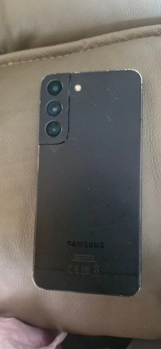samsung s22 - Image 2