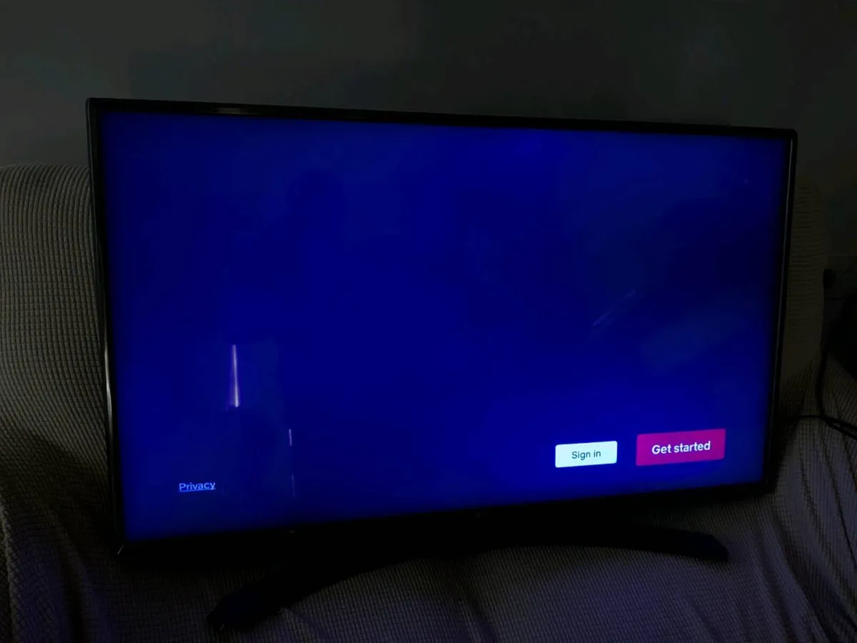 LG 43 Inch TV - Image 4